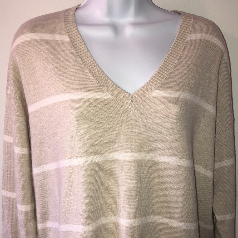 Loft Sweater - Picture 4 of 5